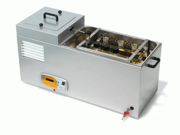 Cooled shaking water bath BSC127E