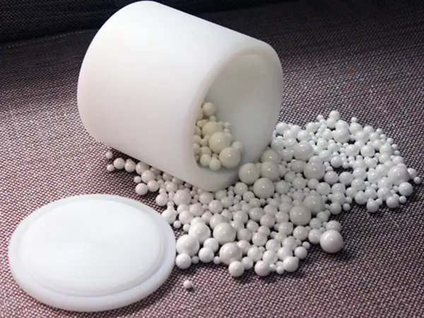 Corundum (Al₂O₃) grinding jar for a ball mill